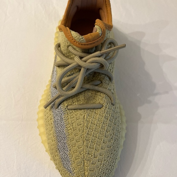 Yezzy